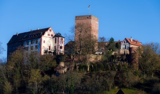 Burg Talseite klein schmal